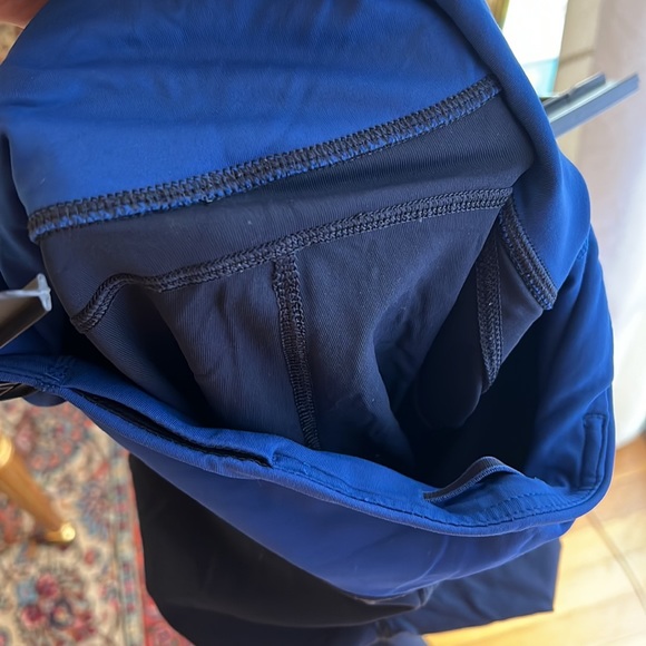 Lululemon crop track leggings pants size 8 - Picture 9 of 9